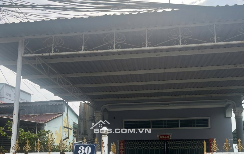 Cho thuê nhà mặt tiền Kiên Giang (số 30, Đường 2 tháng 9, Phường Tô Châu, Thành Phố Hà Tiên, Kiên Giang)